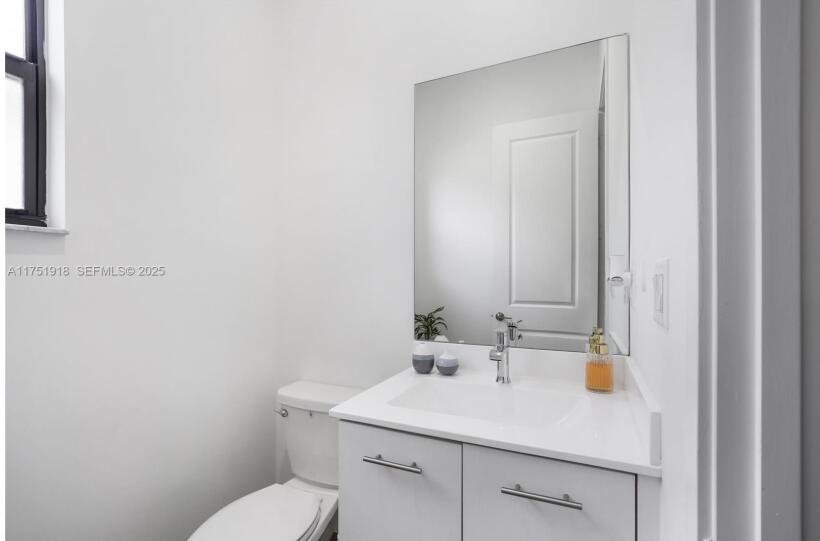 17325 Sw 41 Street Property Photo 14