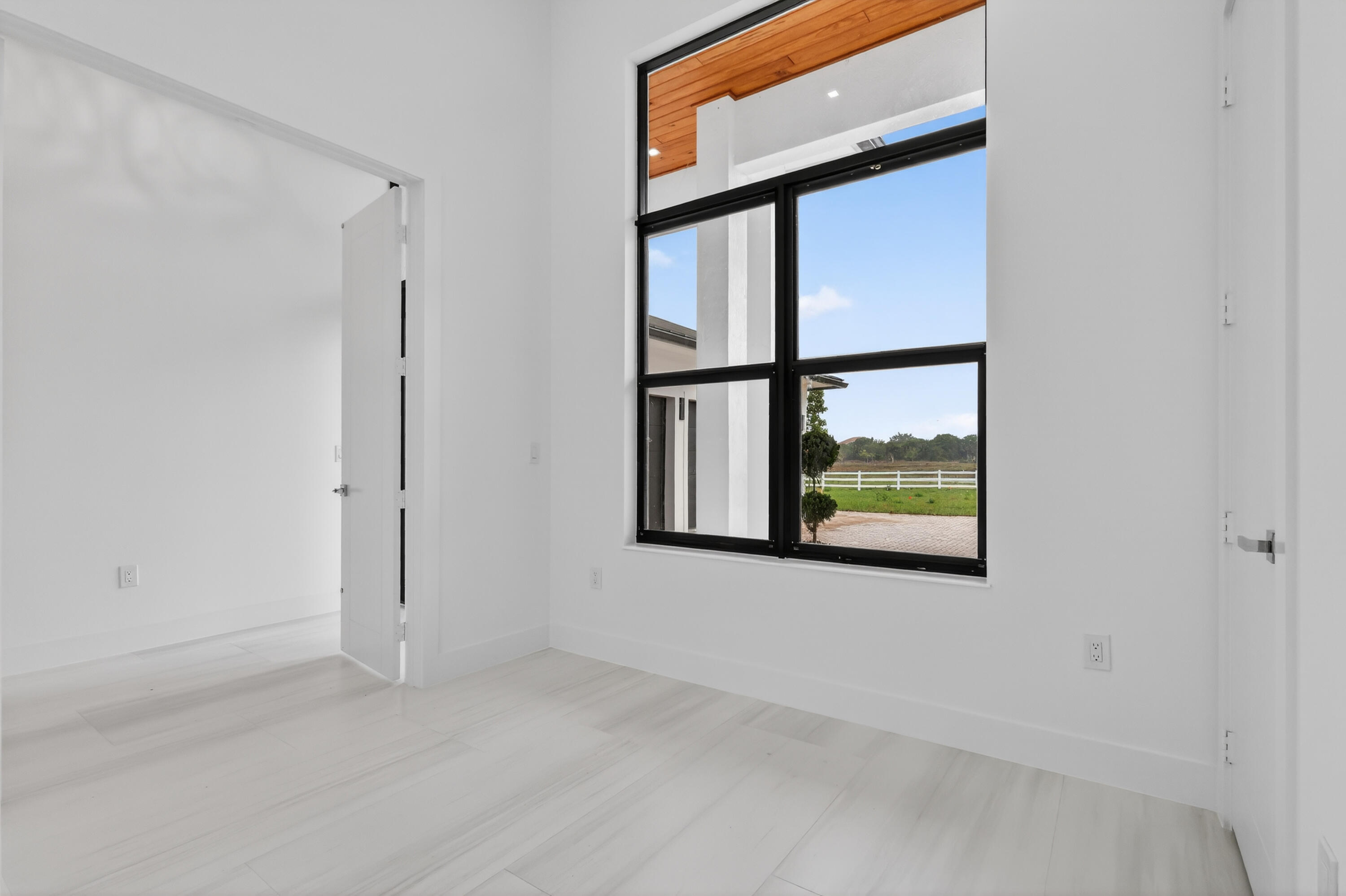3644 Frog Holw Property Photo 9