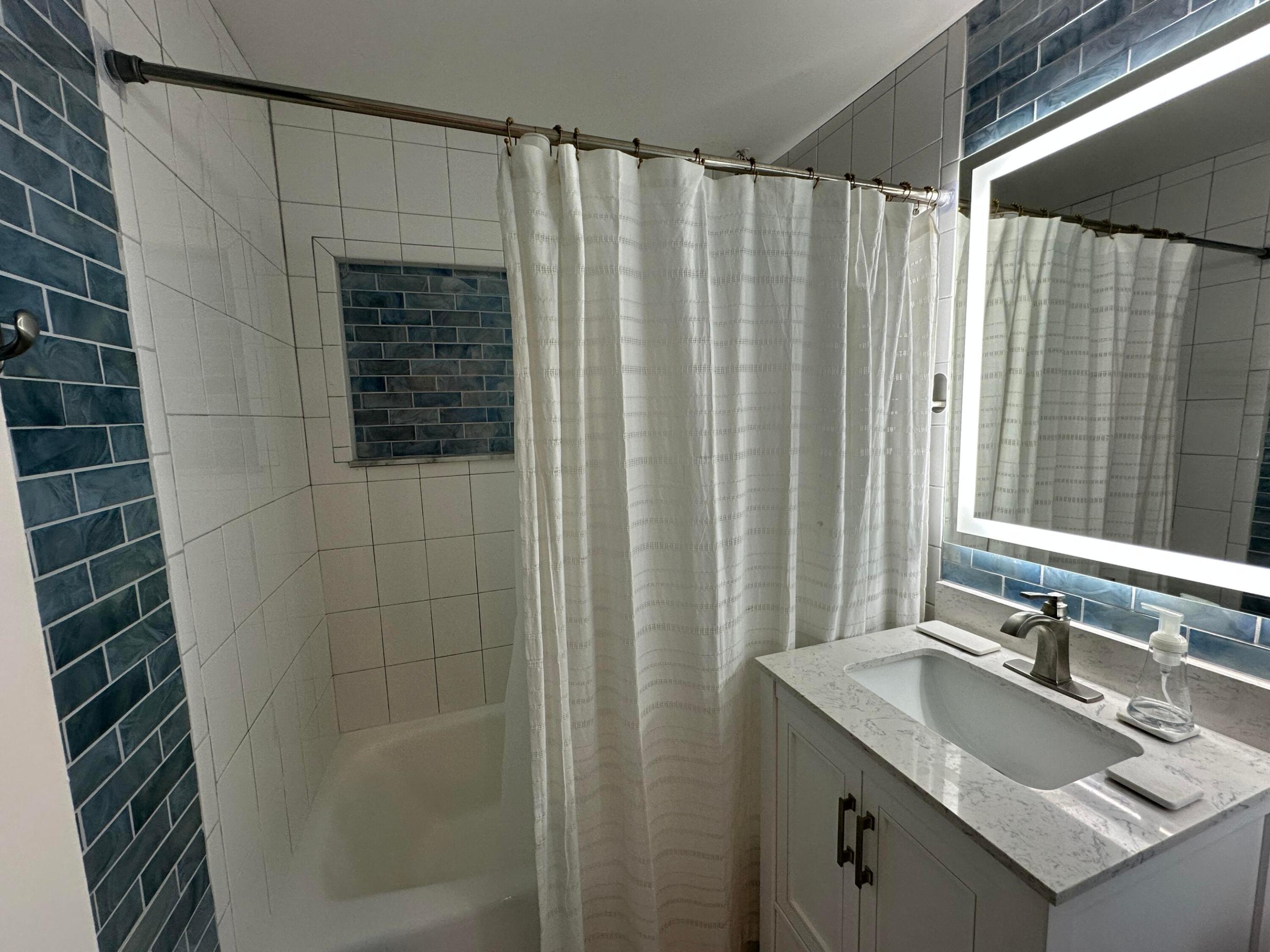 4490 Ne Indian River Drive Property Photo 39