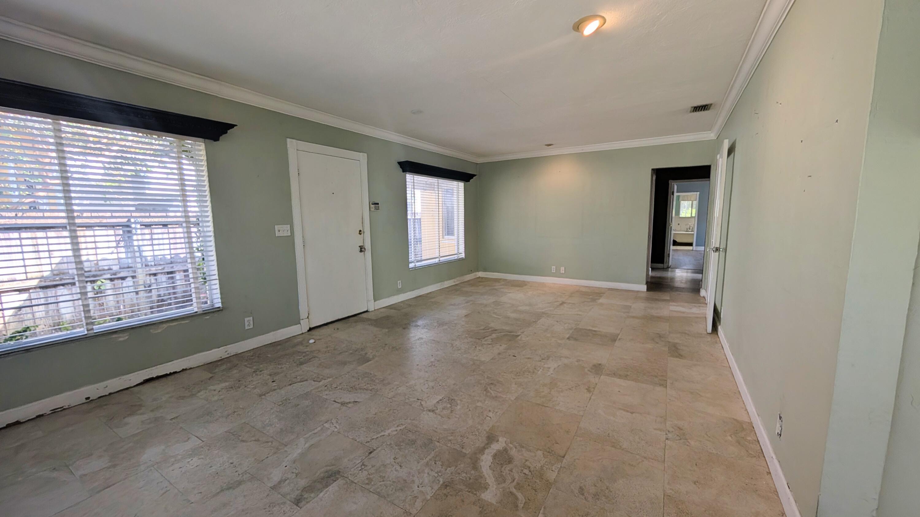 1626 Tyler Street Property Photo 3