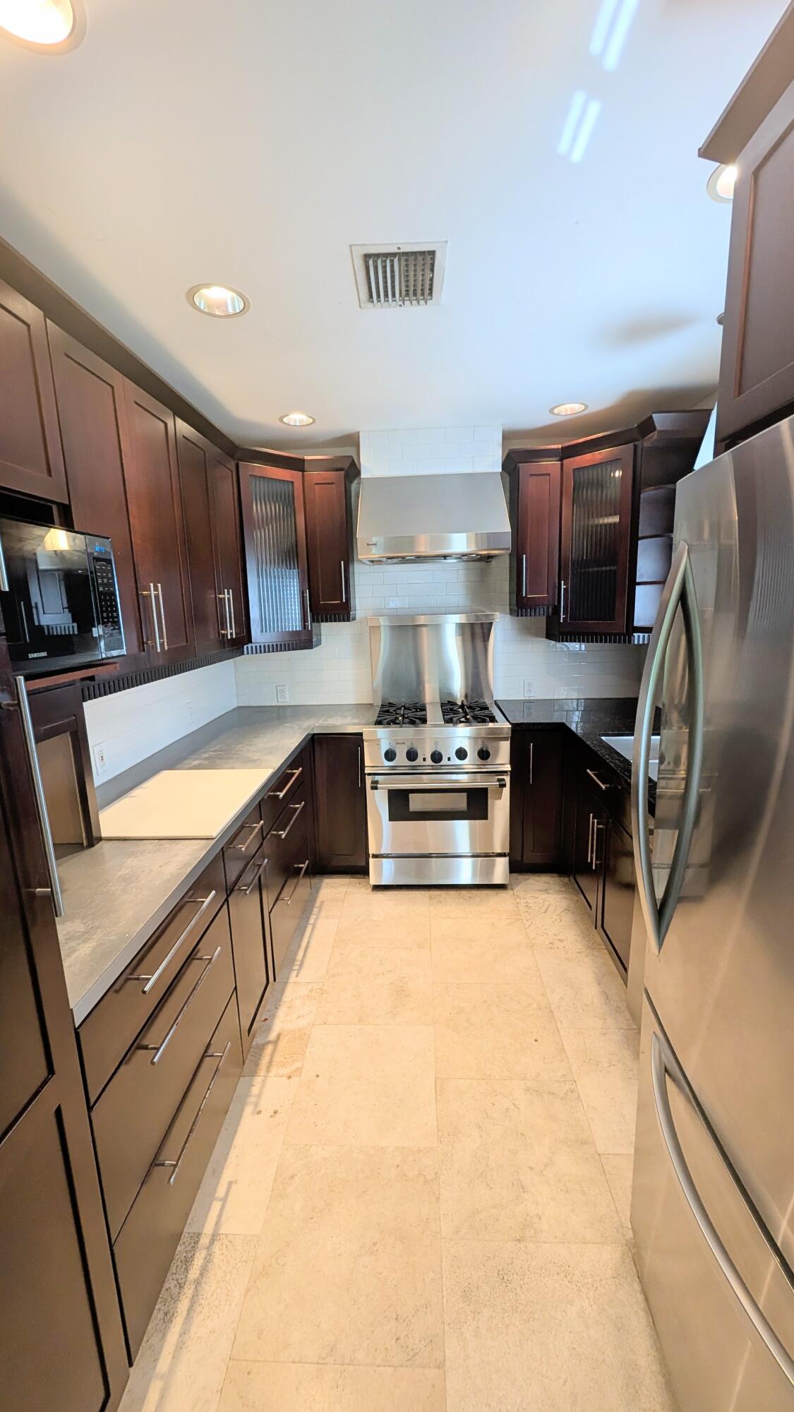 1626 Tyler Street Property Photo 7