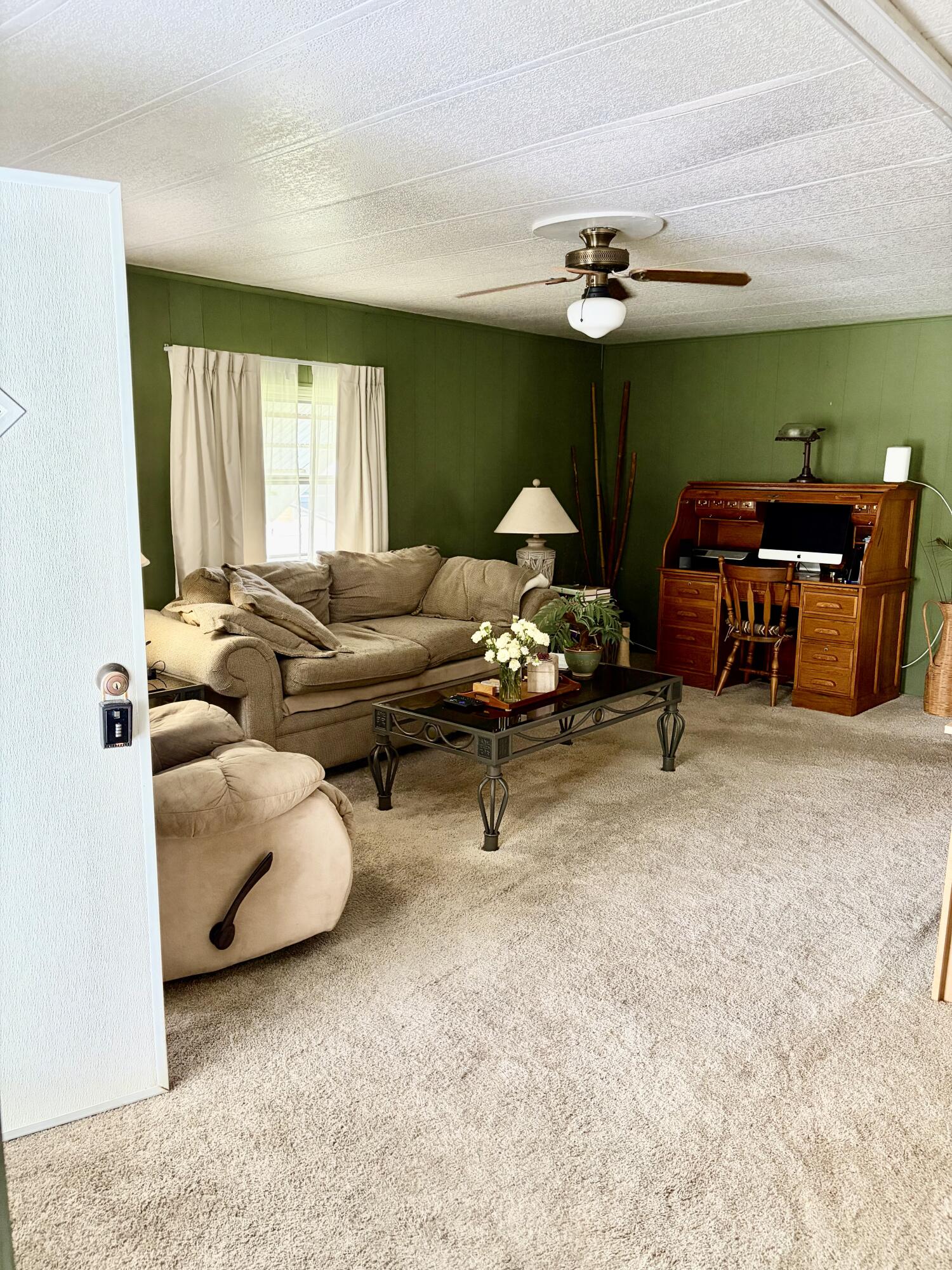 129 E Caribbean Property Photo 16