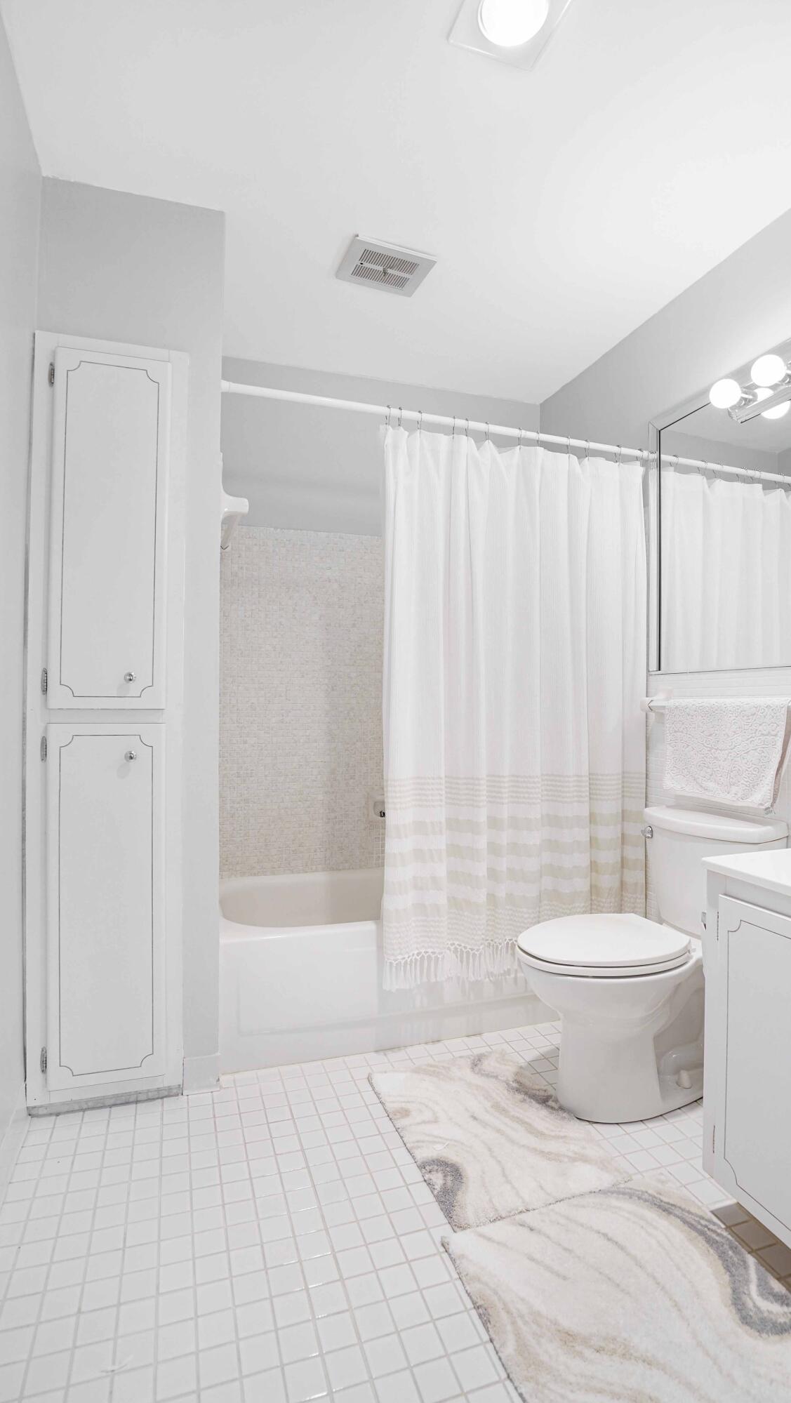 400 S Cypress Road 428 Property Photo 18