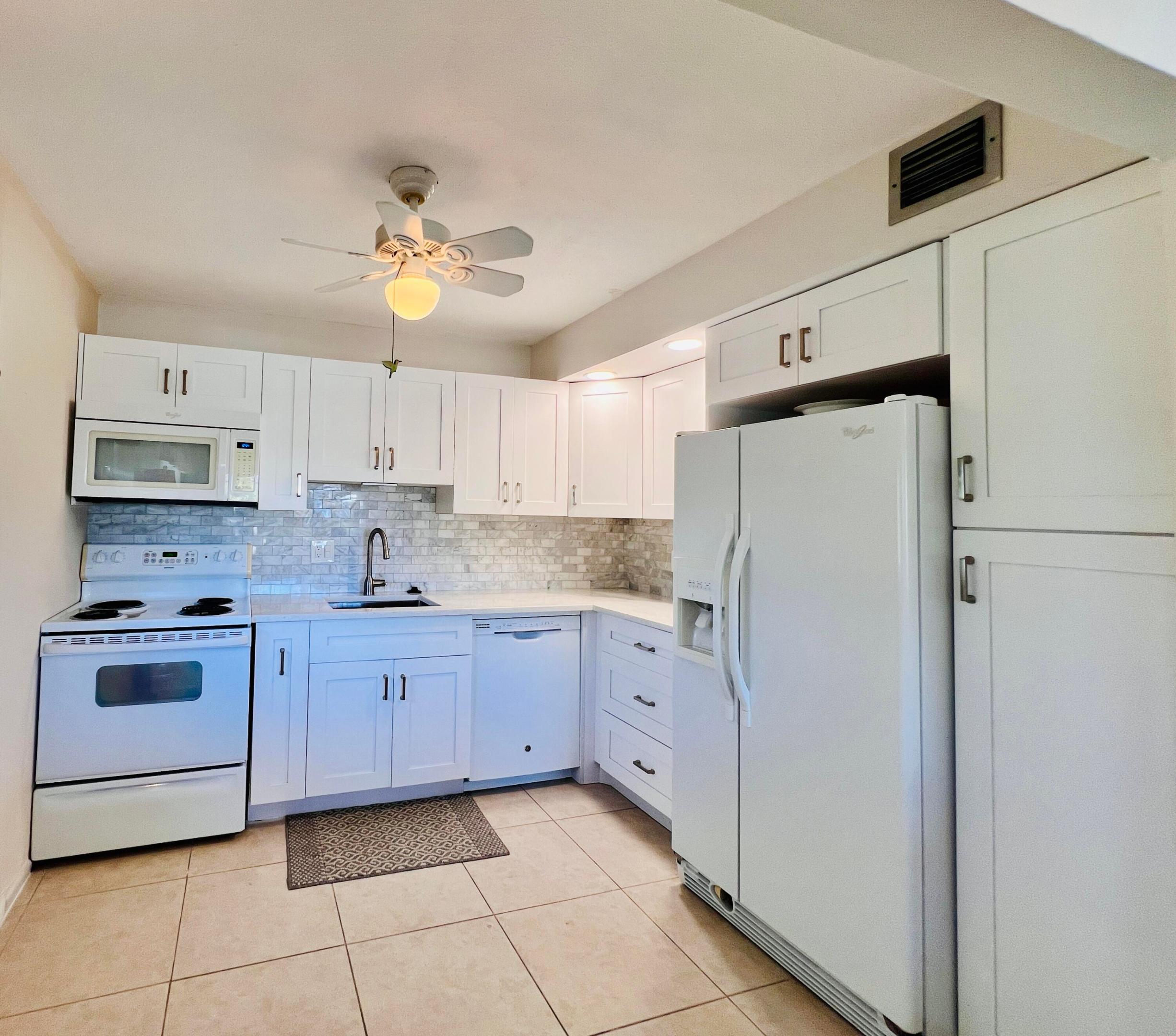 314 Wellington D Property Photo 2