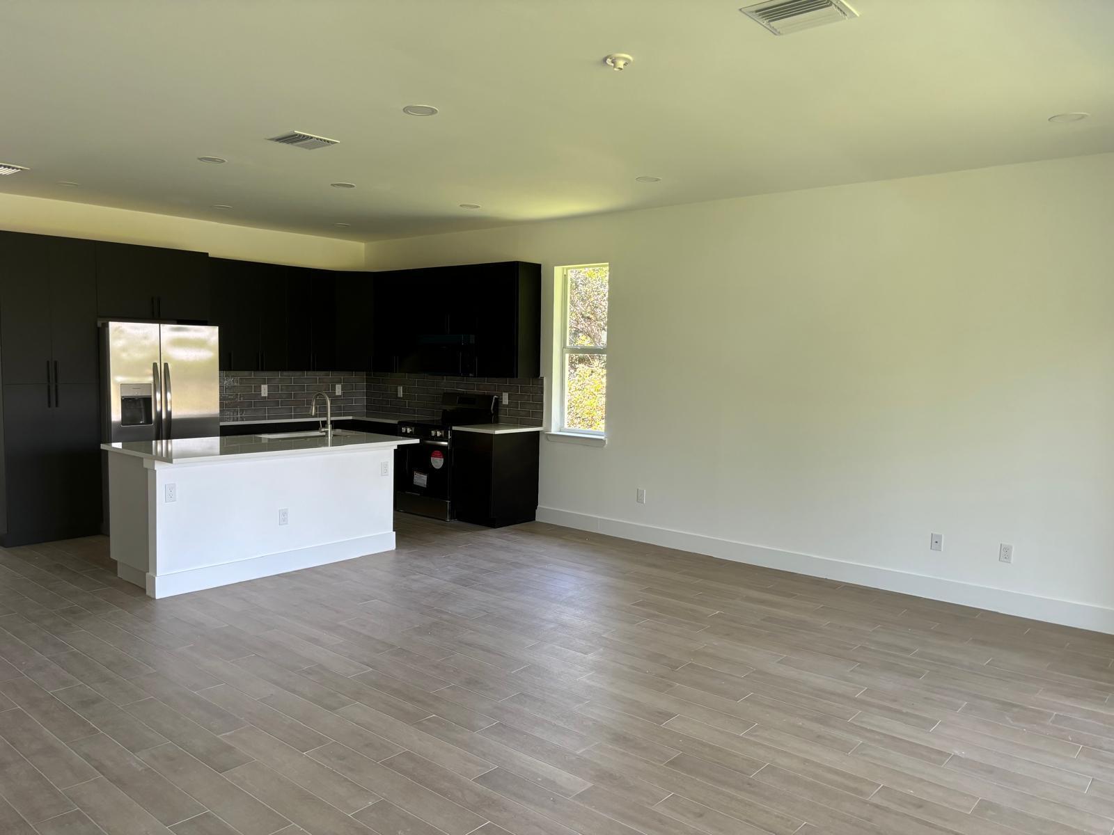500 Sunset Road N Property Photo 5