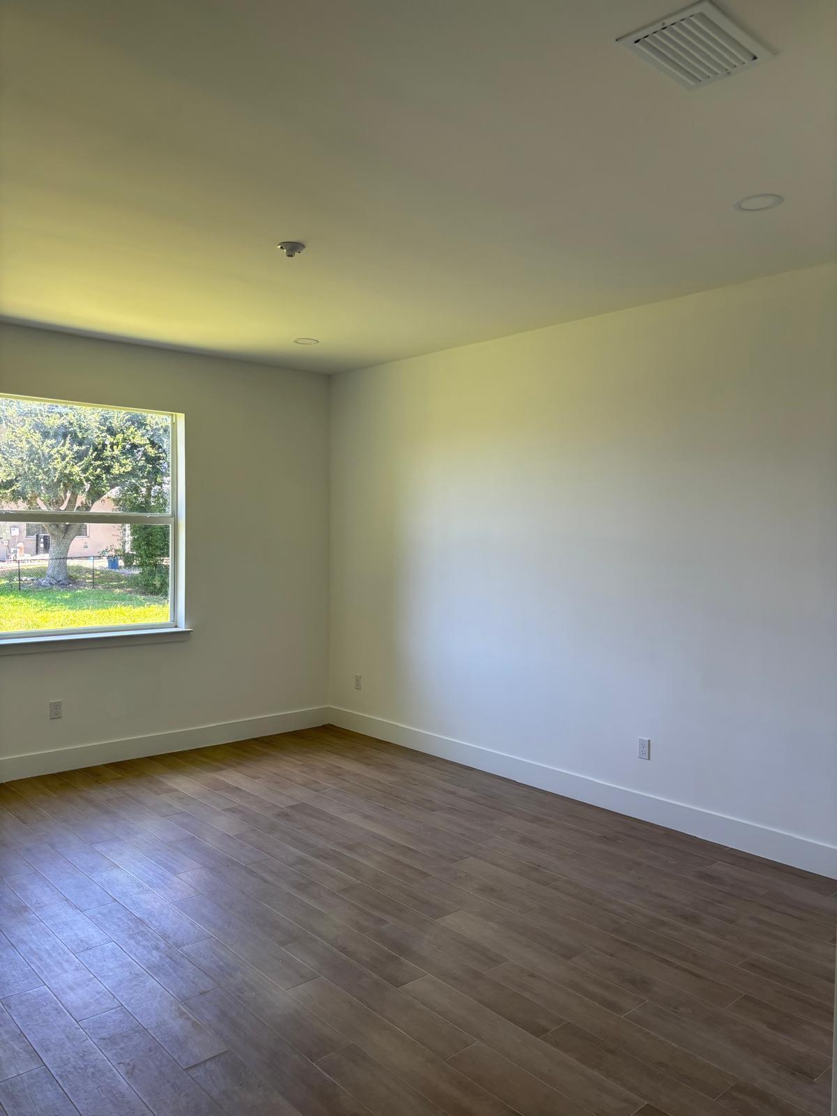 500 Sunset Road N Property Photo 13