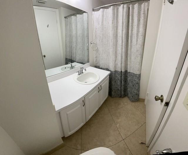 6760 S Palmetto Cir Circle S 102 Property Photo 4