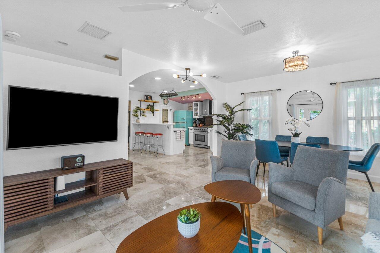 1911 Parker Avenue Property Photo 4