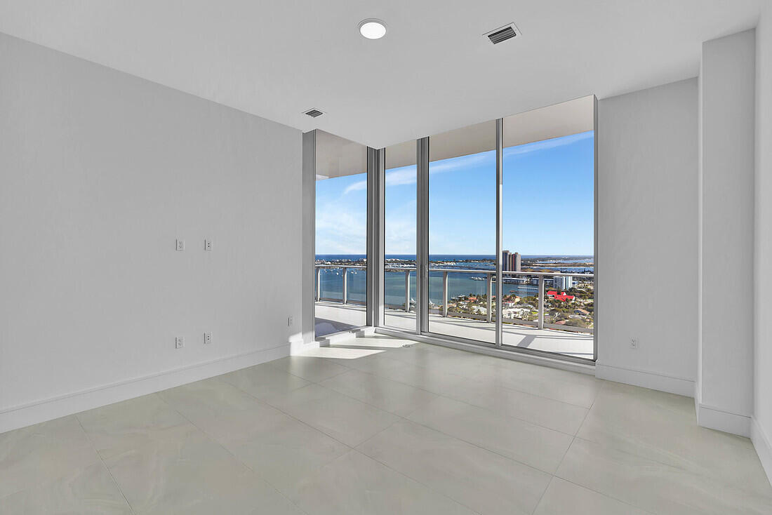 220 Lake Shore Drive 2411 Property Photo 11