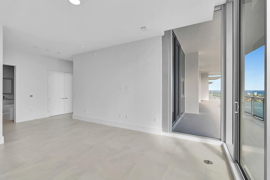 220 Lake Shore Drive 2411 Property Photo 13