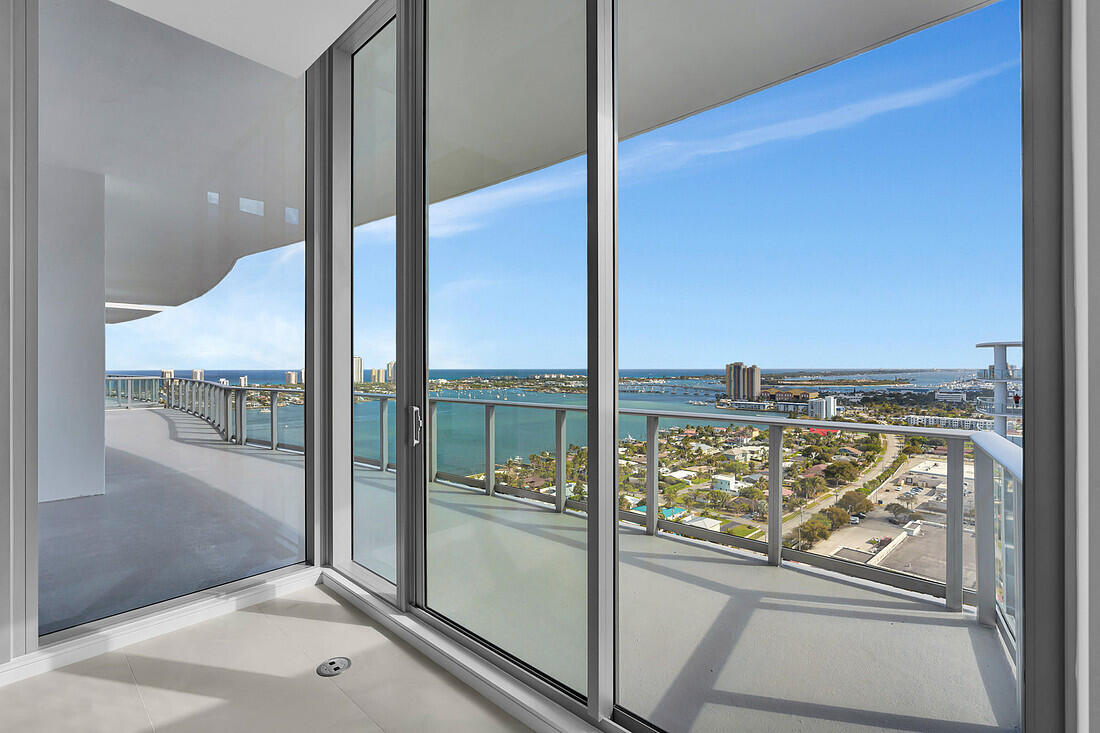 220 Lake Shore Drive 2411 Property Photo 14