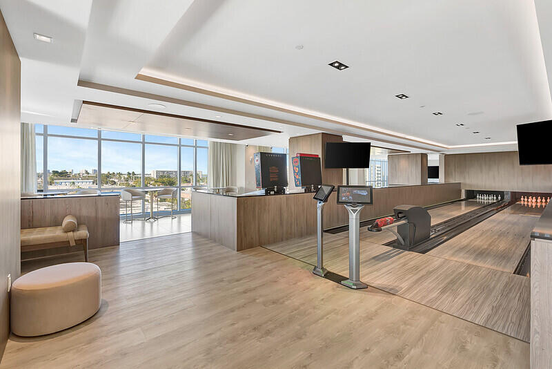 220 Lake Shore Drive 2411 Property Photo 31