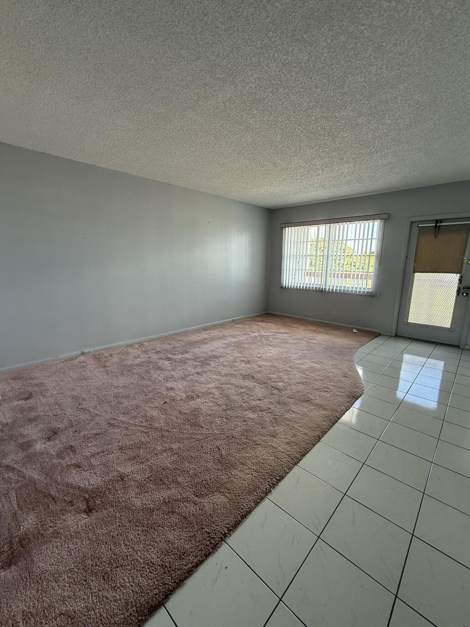 4022 Wolverton B Property Photo 5