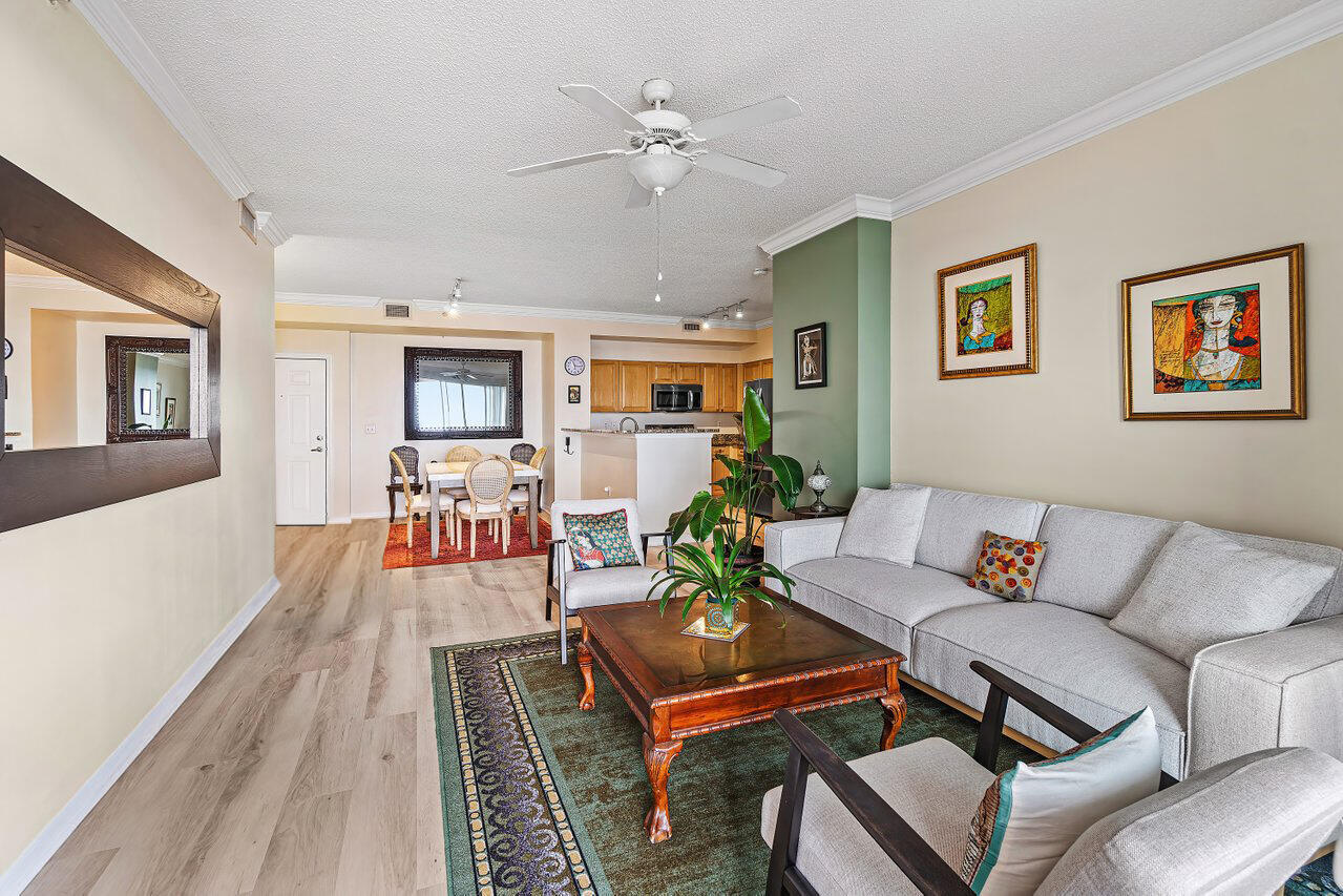616 Clearwater Park Road 1206 Property Photo 10