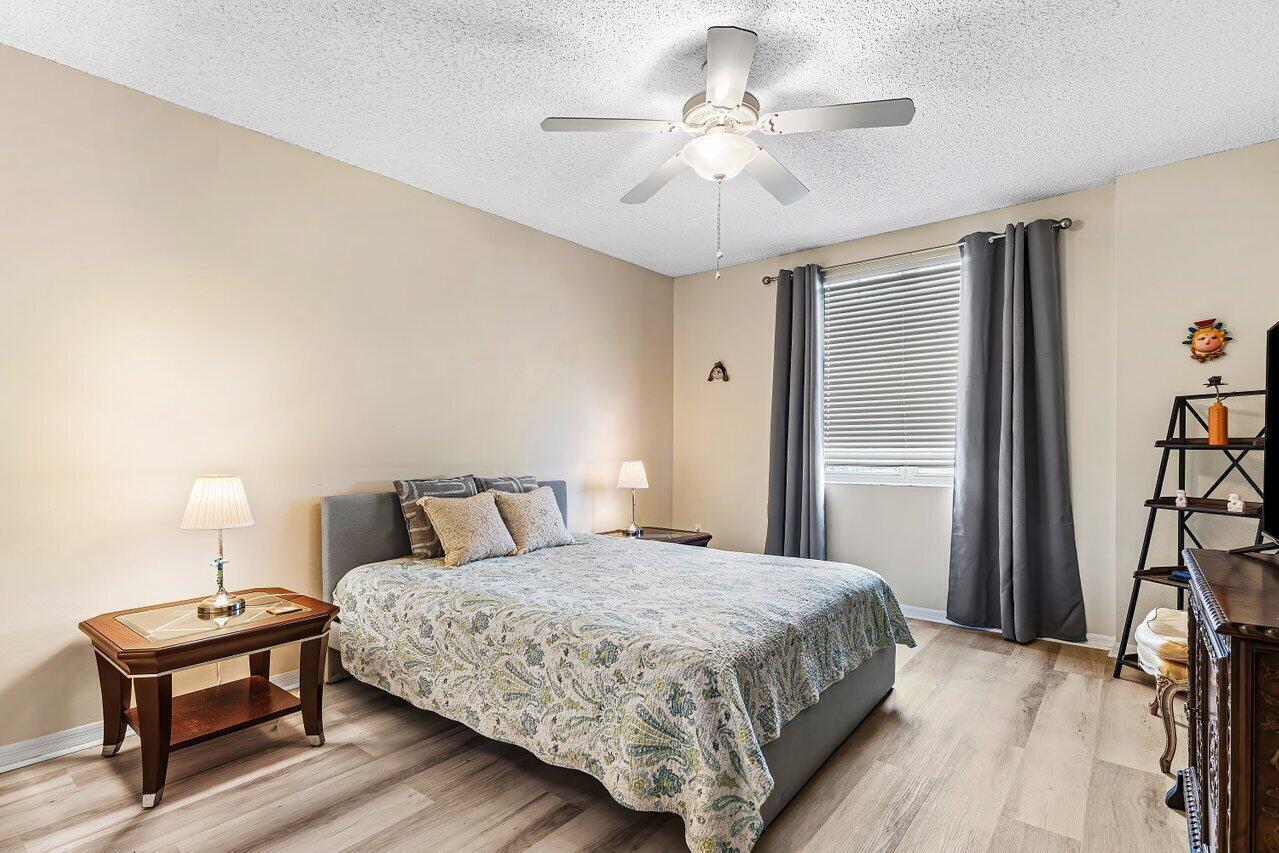 616 Clearwater Park Road 1206 Property Photo 11