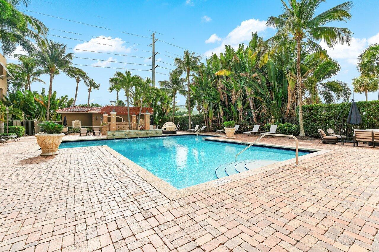 616 Clearwater Park Road 1206 Property Photo 22