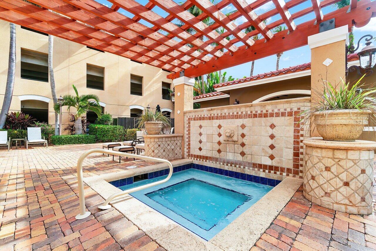 616 Clearwater Park Road 1206 Property Photo 23