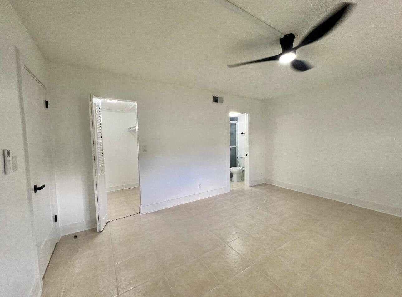 2615 Garden Drive N 104 Property Photo 12