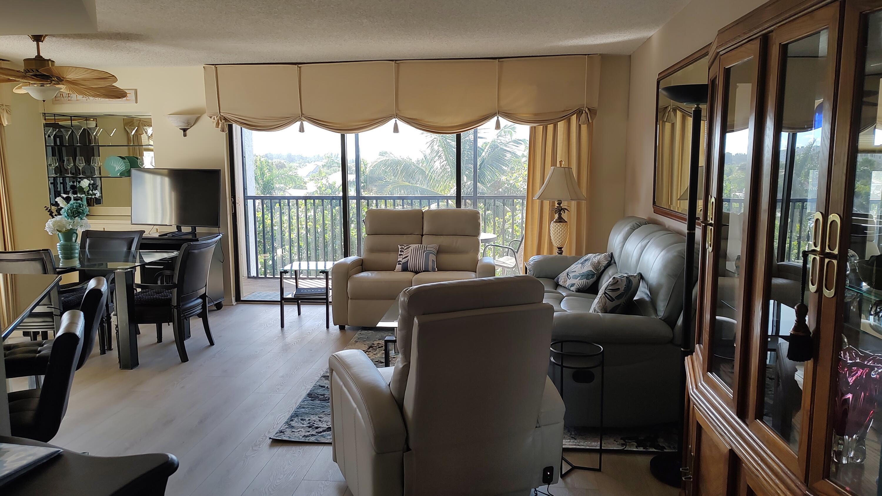 1605 S Us Highway 1 F401 Property Photo 3