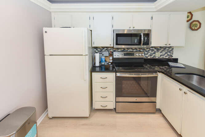 1605 S Us Highway 1 F401 Property Photo 13