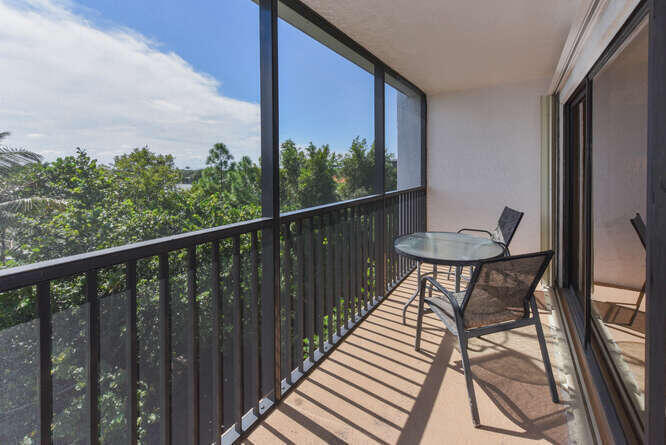 1605 S Us Highway 1 F401 Property Photo 17