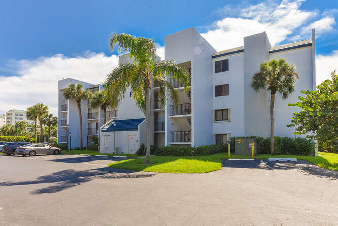 1605 S Us Highway 1 F401 Property Photo 29