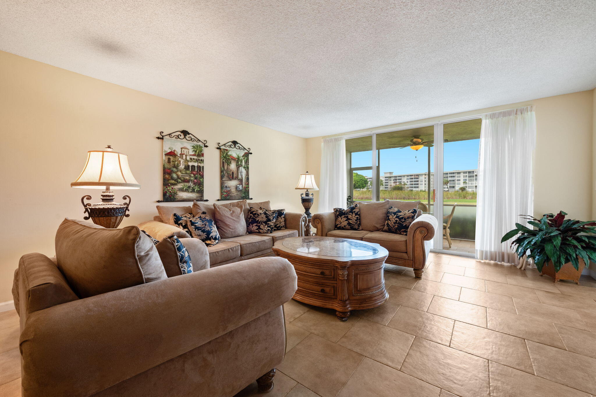 2651 S Palm Aire Drive 101 Property Photo 10