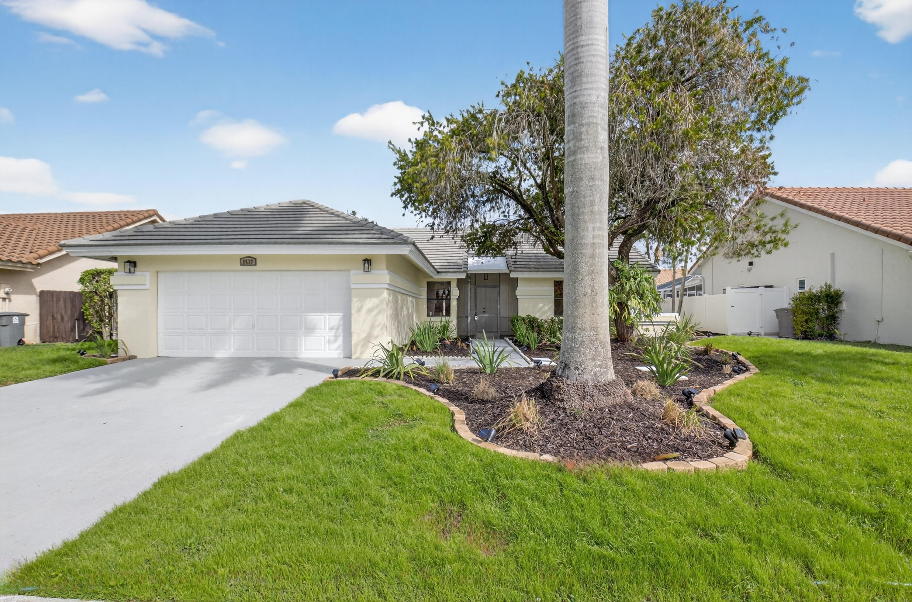 9537 Majestic Way Property Photo 1