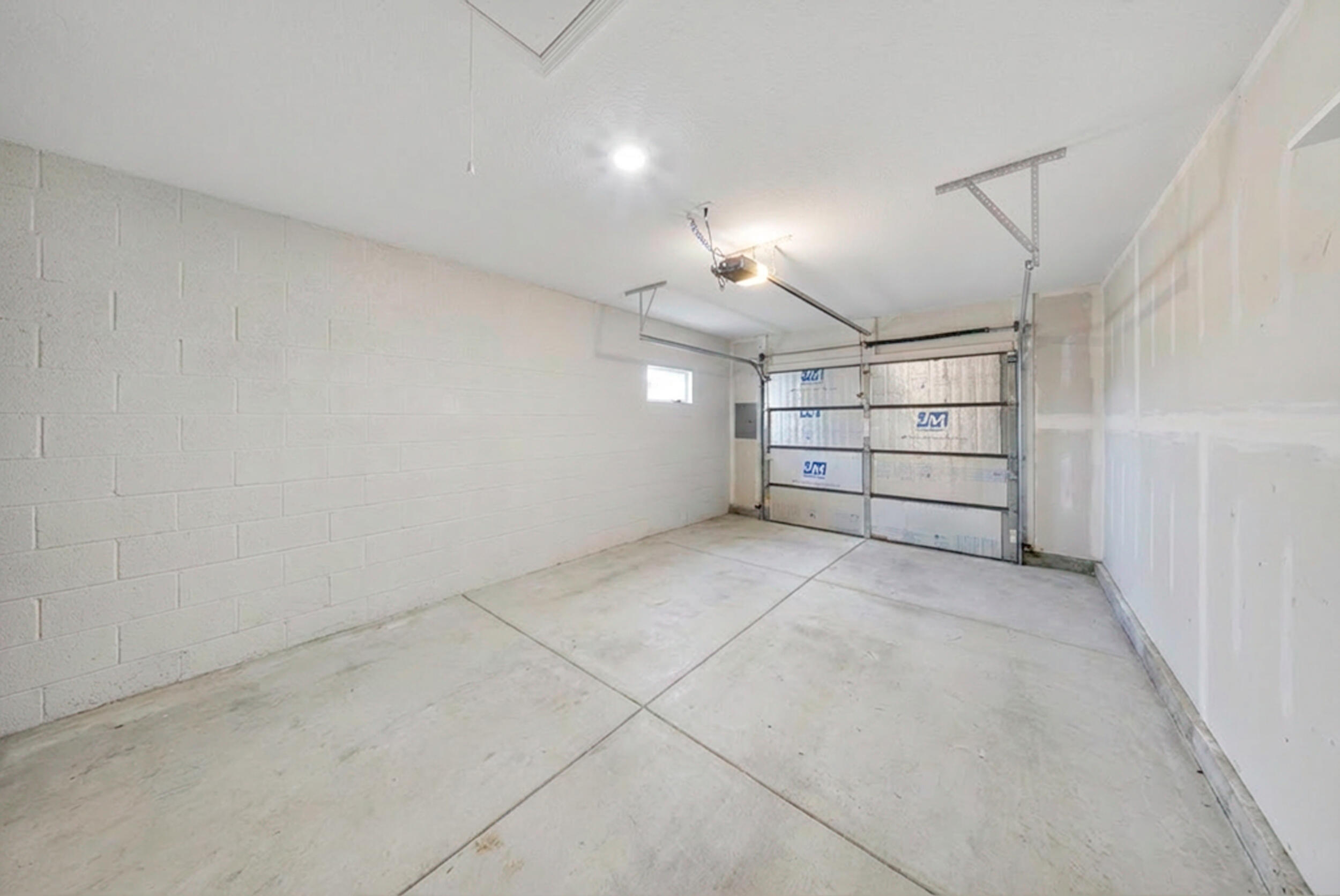 184 Mediterranean Boulevard N Property Photo 34