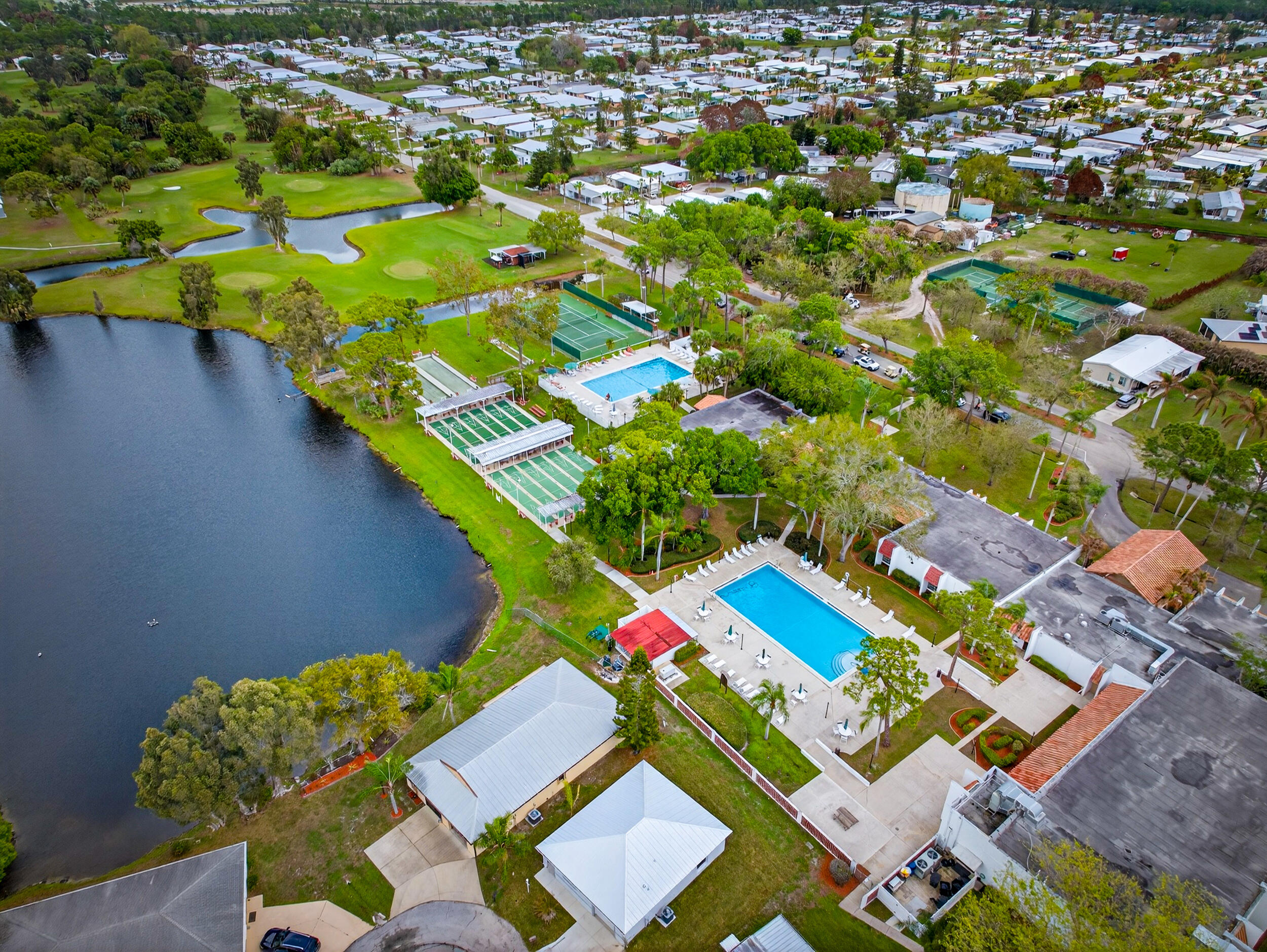 184 Mediterranean Boulevard N Property Photo 41