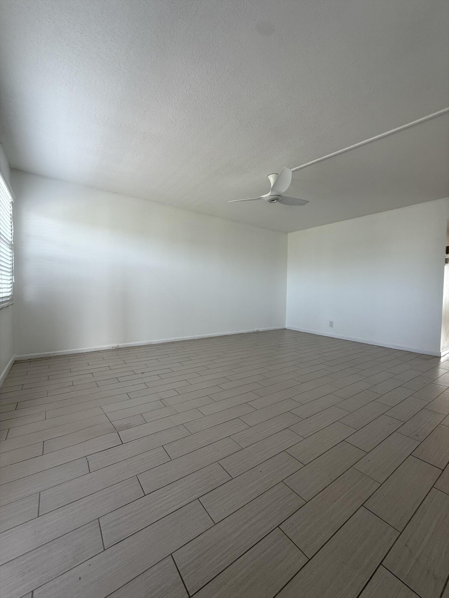 4085 Cornwall E Property Photo 3