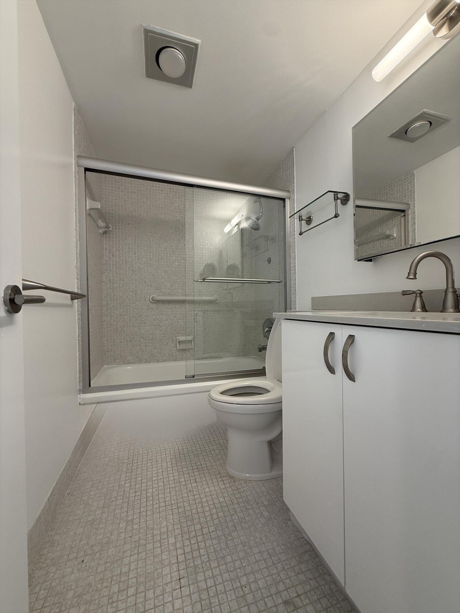 4085 Cornwall E Property Photo 8