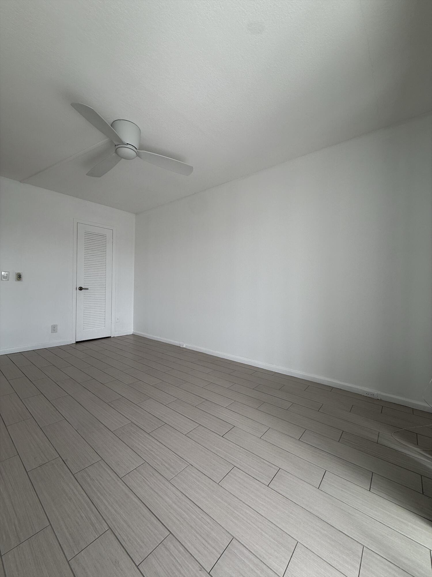 4085 Cornwall E Property Photo 10