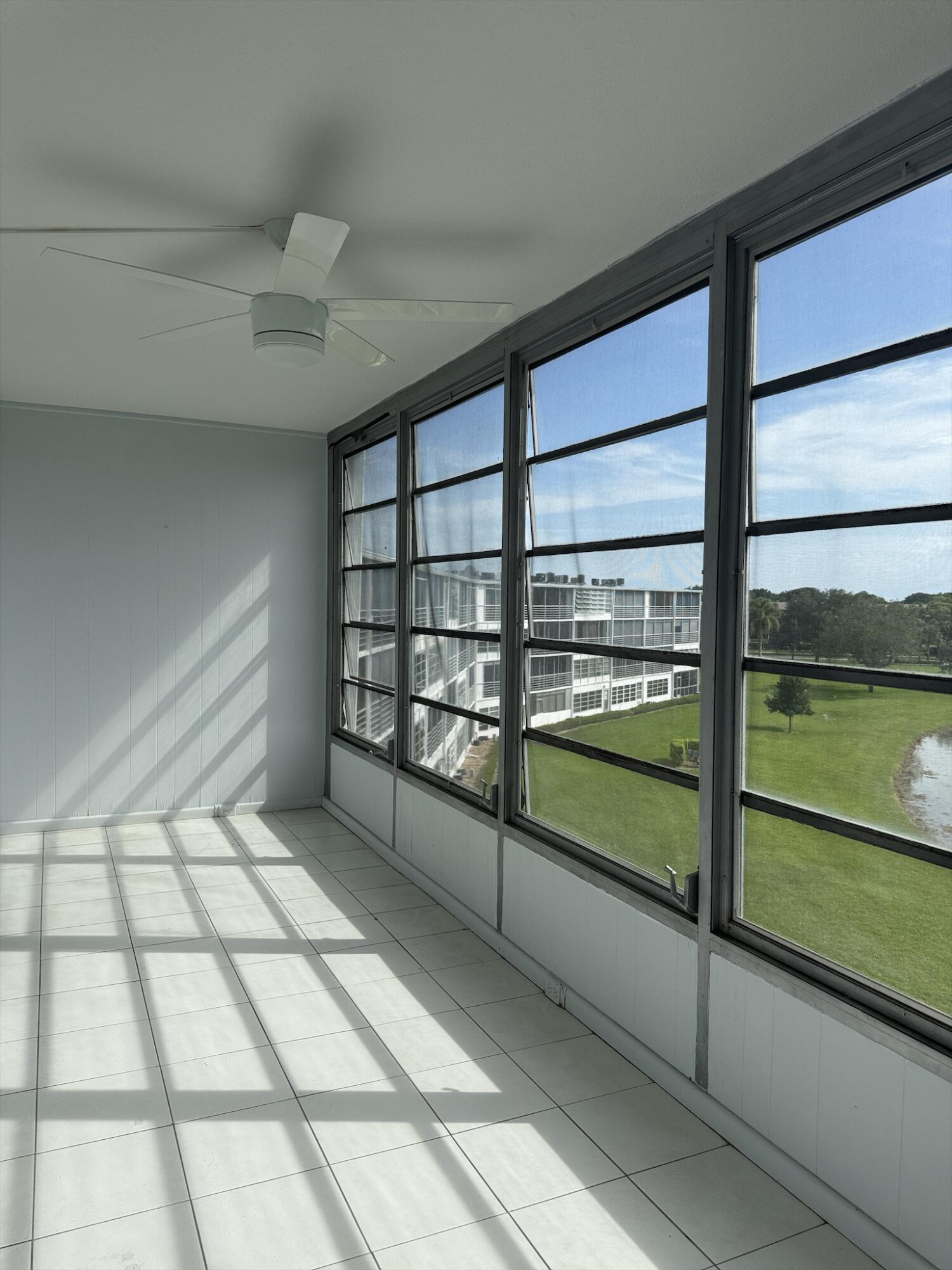 4085 Cornwall E Property Photo 15