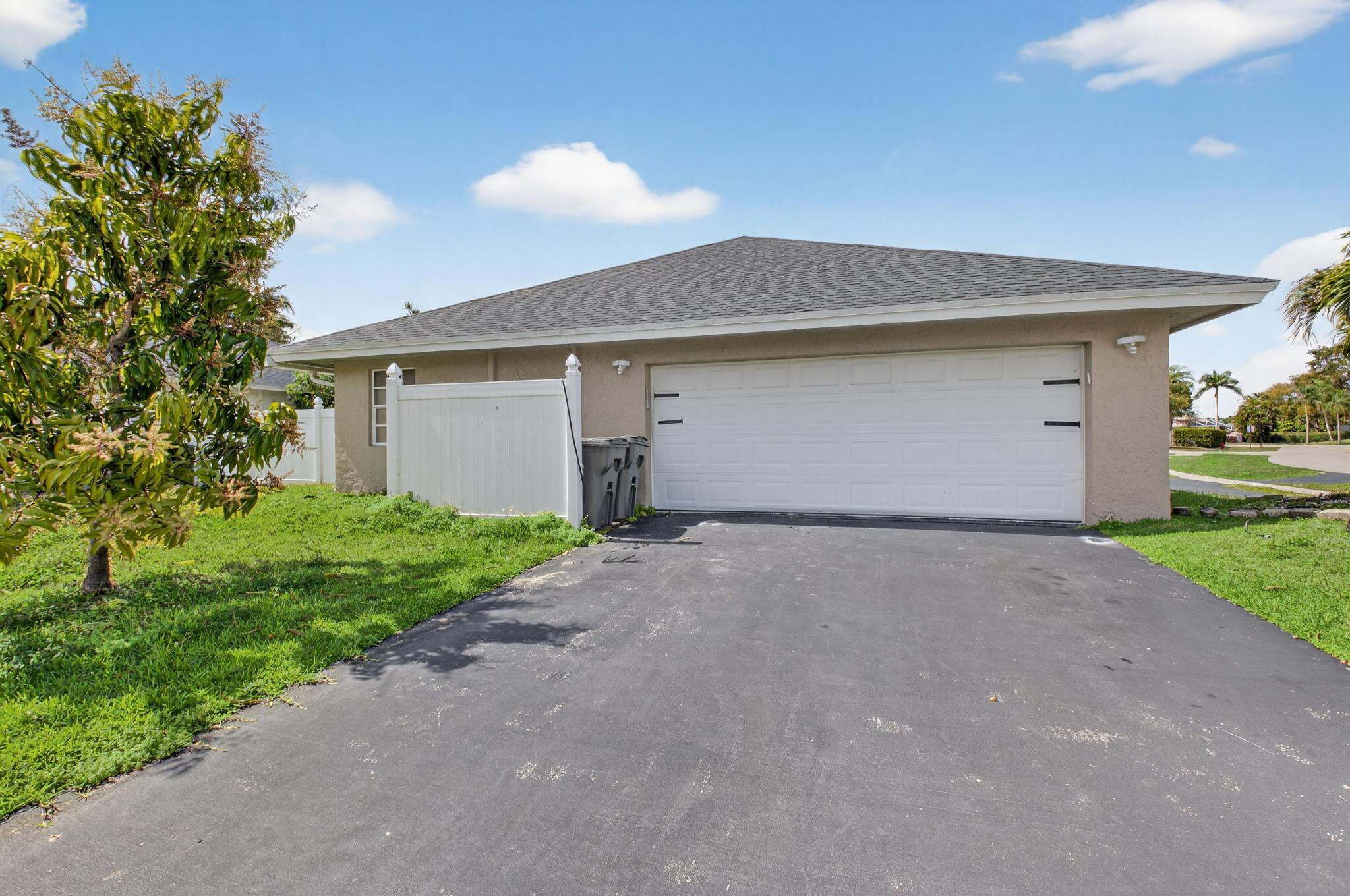 21724 Little Bear Way Property Photo 3