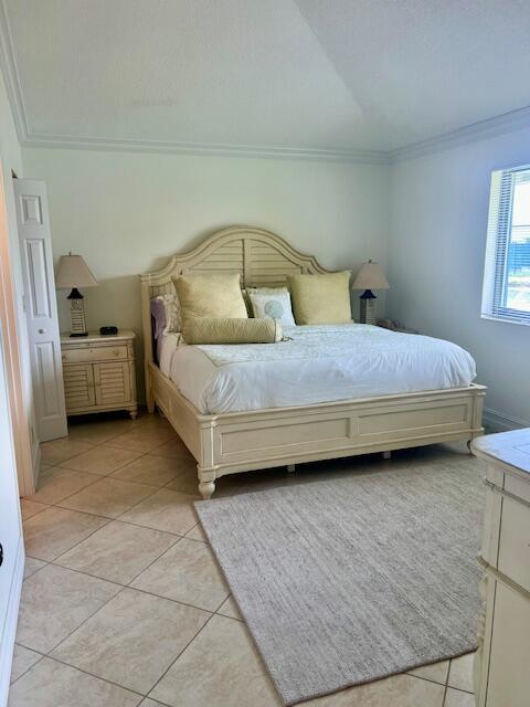 311 Club Drive Property Photo 6