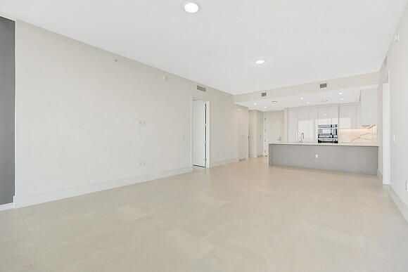 220 Lake Shore Drive 2105 Property Photo 6