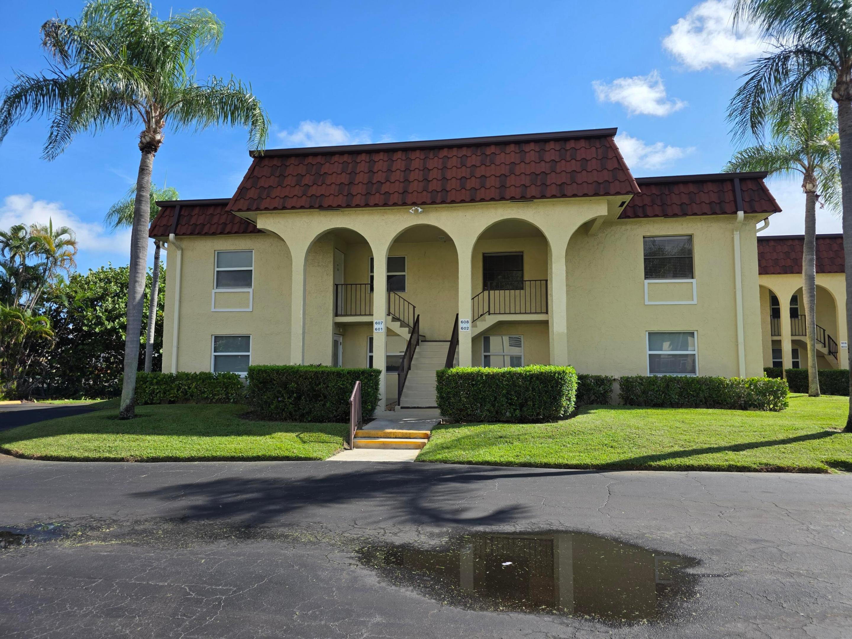 717 S Us Highway 1 608 Property Photo 1