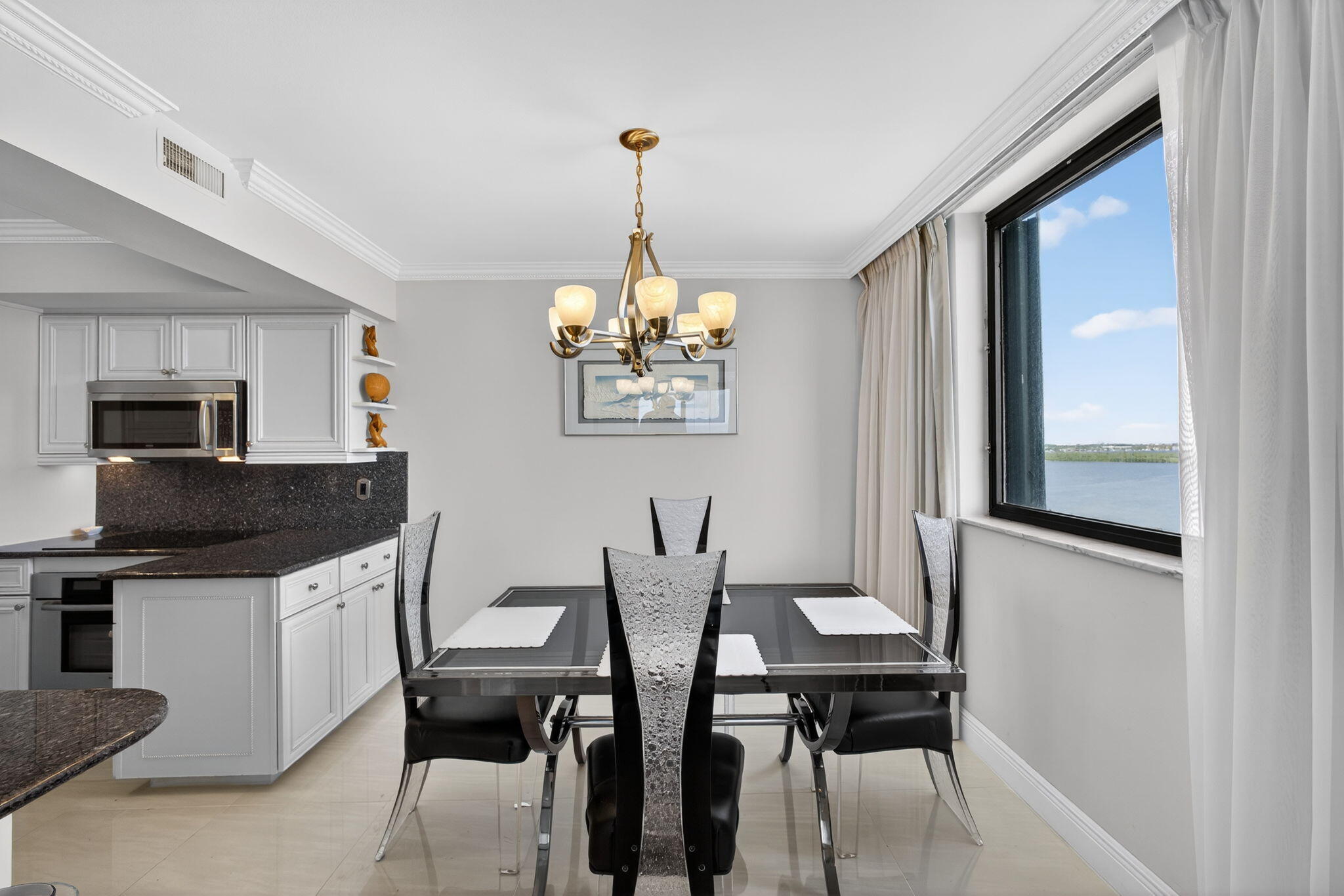 5380 N Ocean Drive 12e Property Photo 13
