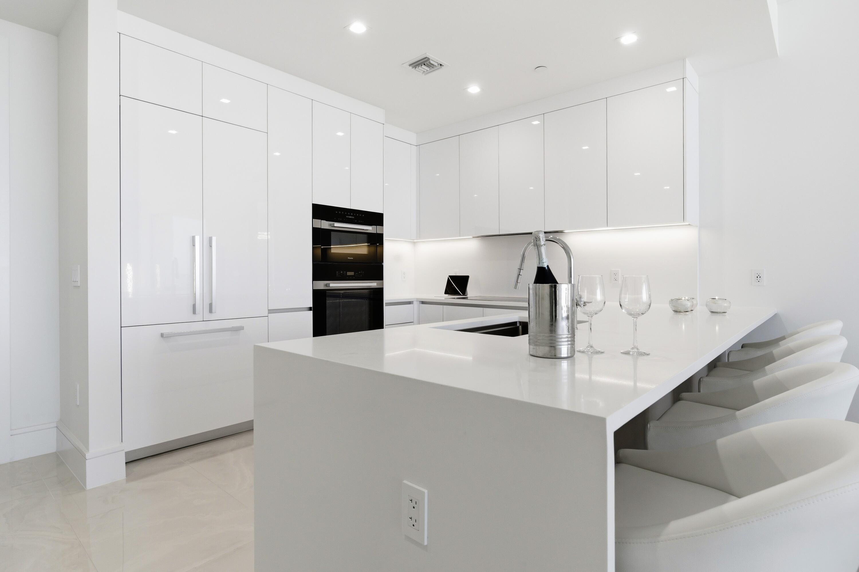 220 Lake Shore Drive 1205 Property Photo 13
