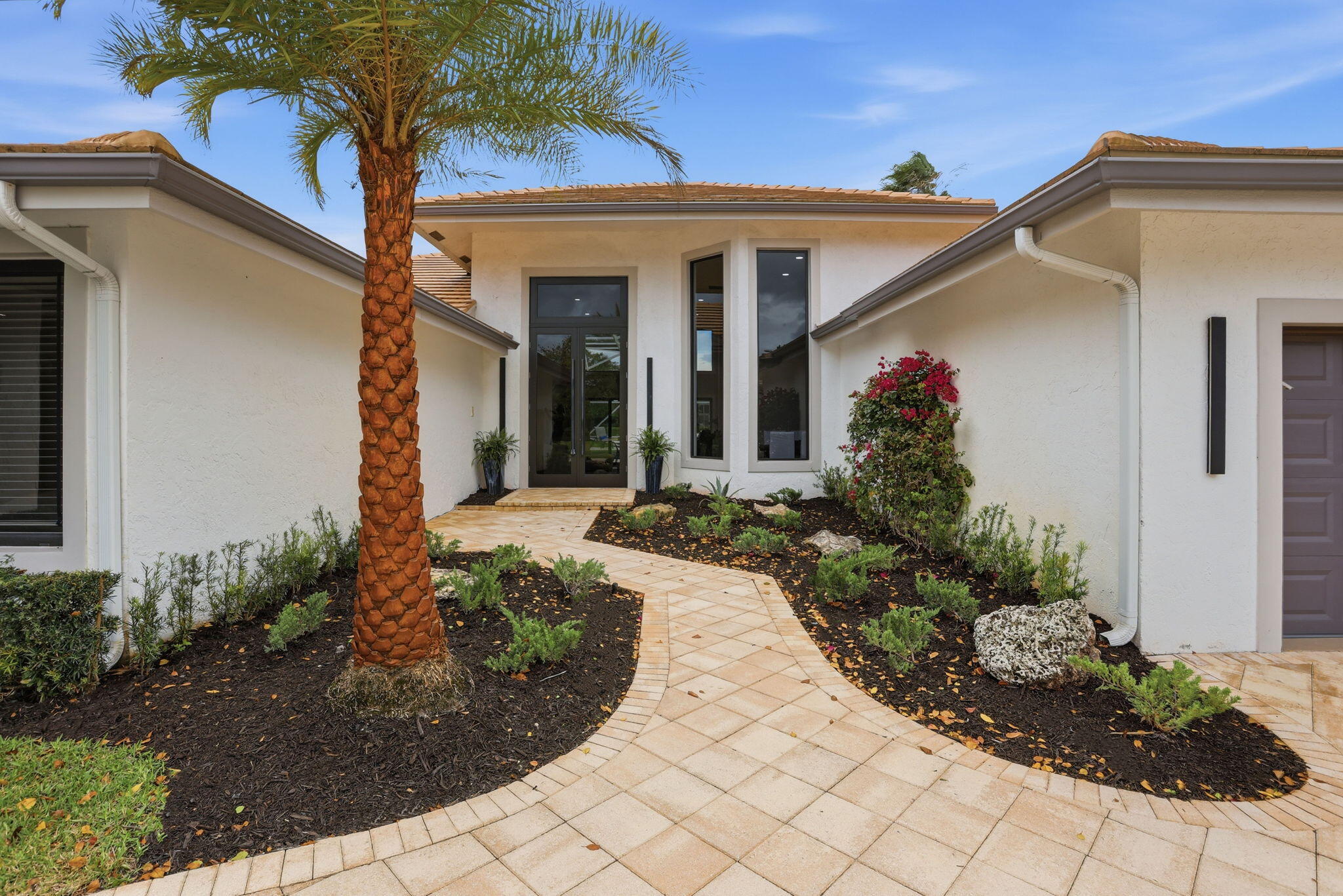 11180 Isle Brook Court Property Photo 8