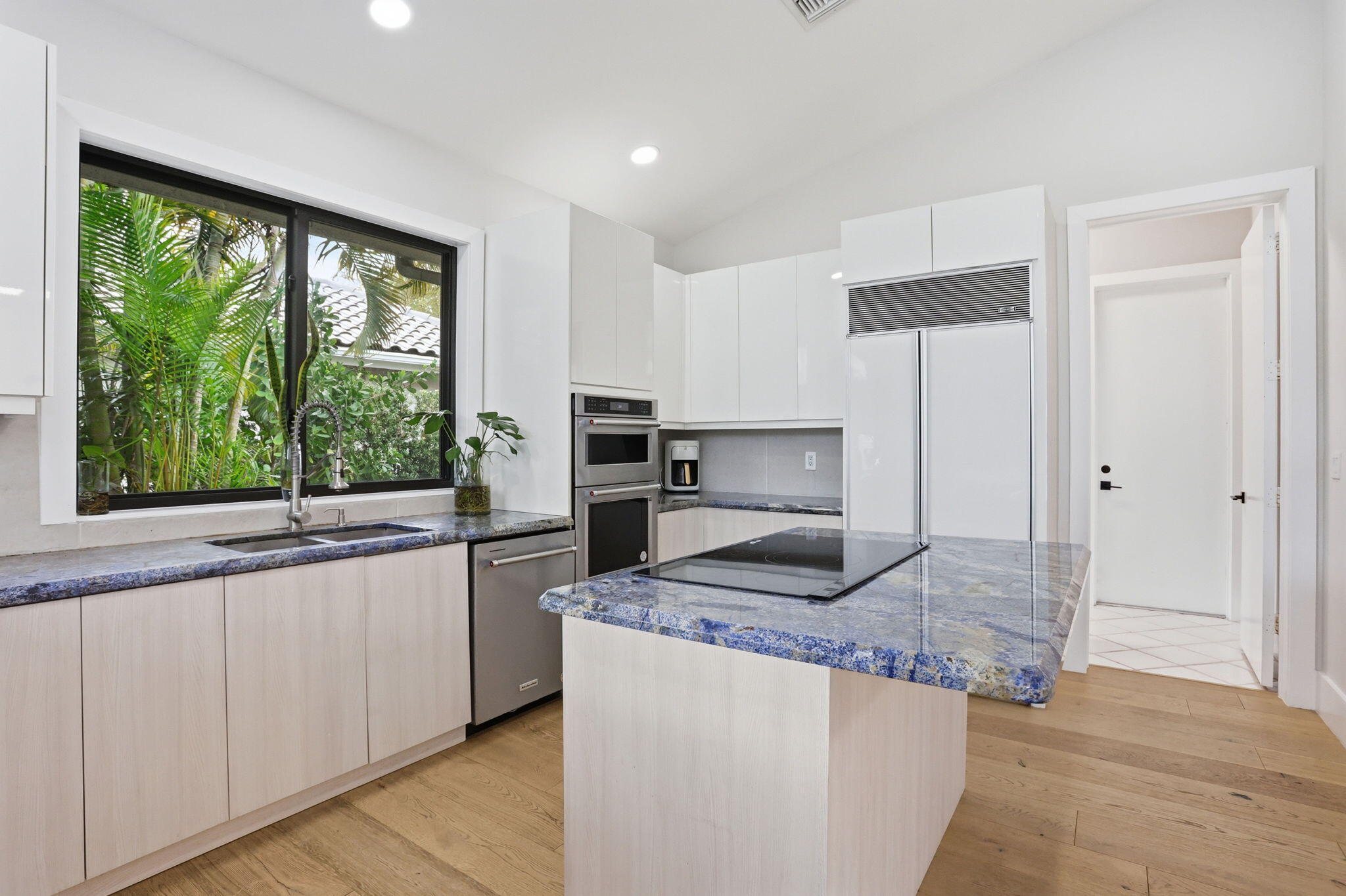 11180 Isle Brook Court Property Photo 44