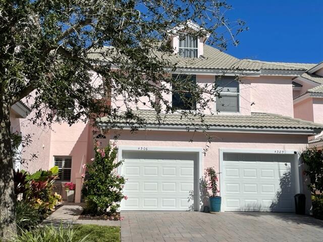 4306 Fairway Drive N Property Photo 1