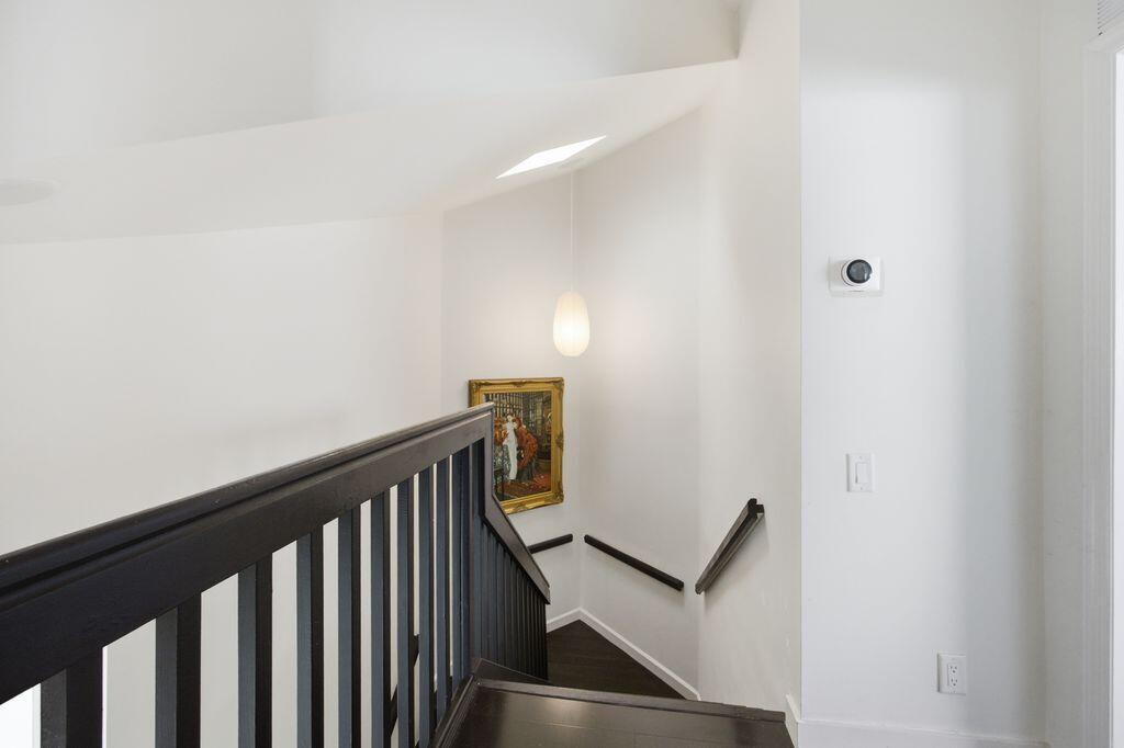 5544 Fox Hollow Drive Property Photo 13