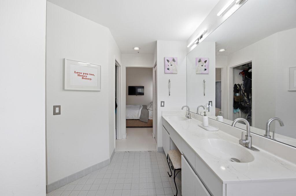 5544 Fox Hollow Drive Property Photo 17