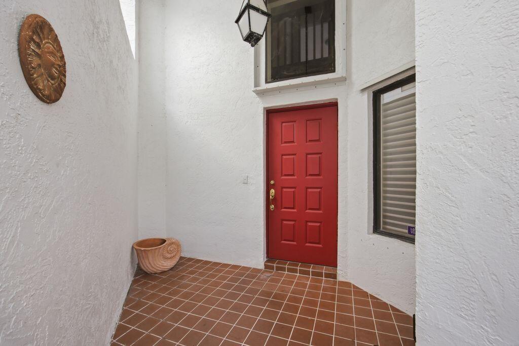 5544 Fox Hollow Drive Property Photo 25