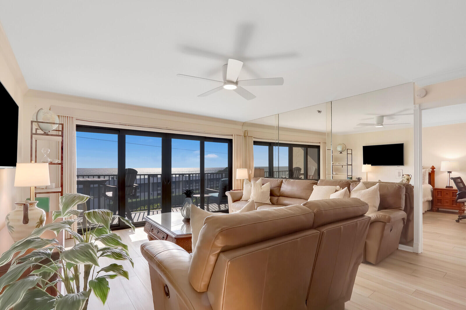 1055 Ocean Drive 403 Property Photo 4