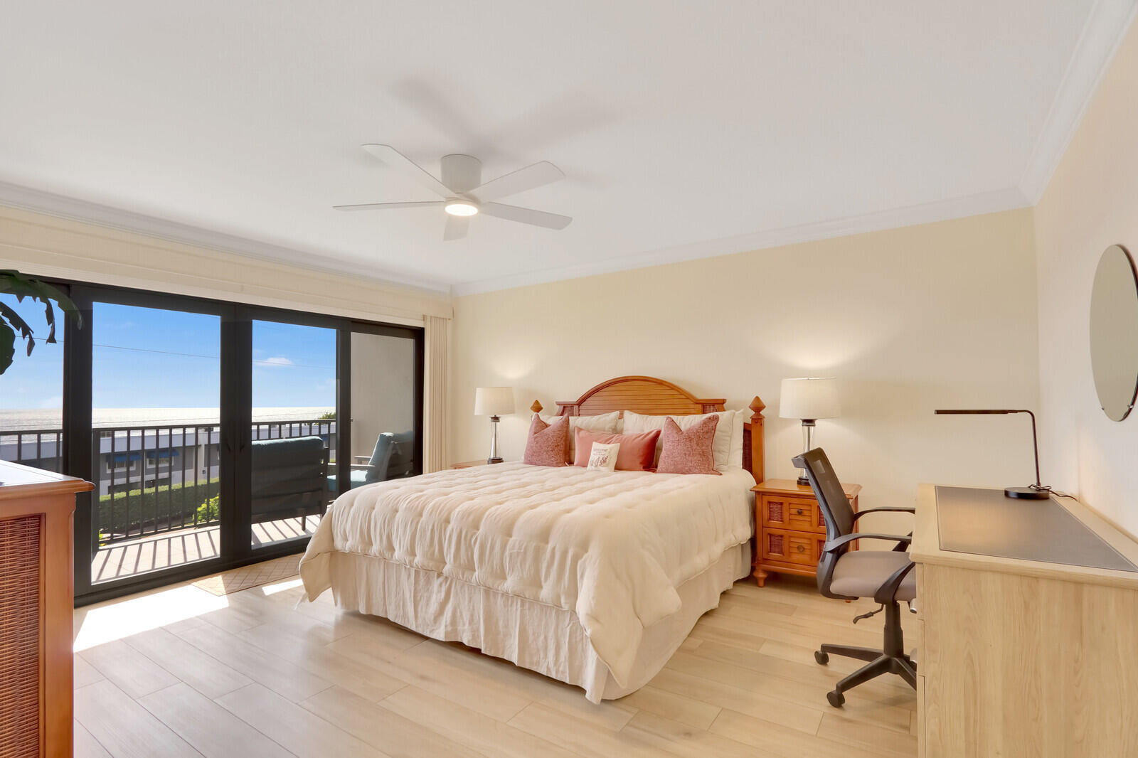 1055 Ocean Drive 403 Property Photo 13