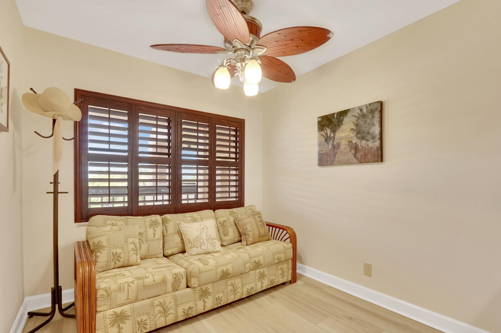 1055 Ocean Drive 403 Property Photo 18