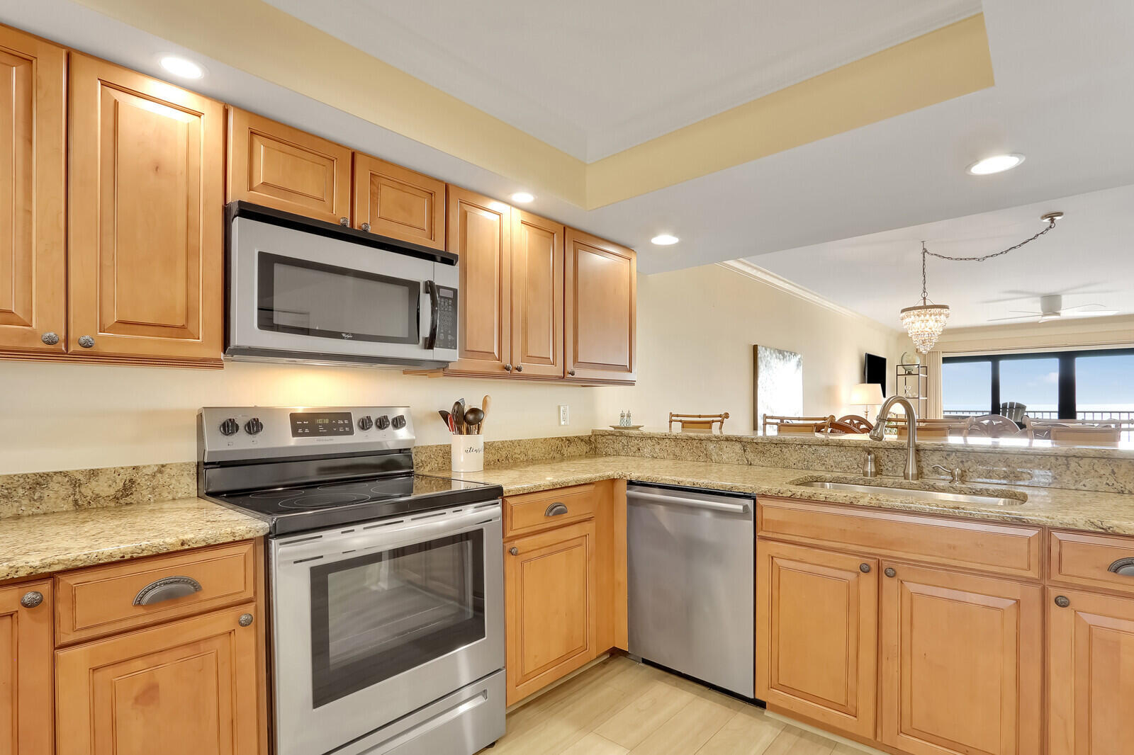 1055 Ocean Drive 403 Property Photo 21